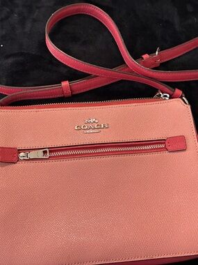 AVAILABLE! Coach Pink Crossbody Bag with Strap *BROKEN ZIPPER